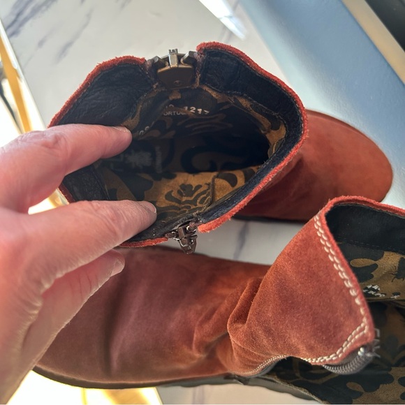 FLY London Mong Suede Zip up Ankle Boots - Picture 9 of 14